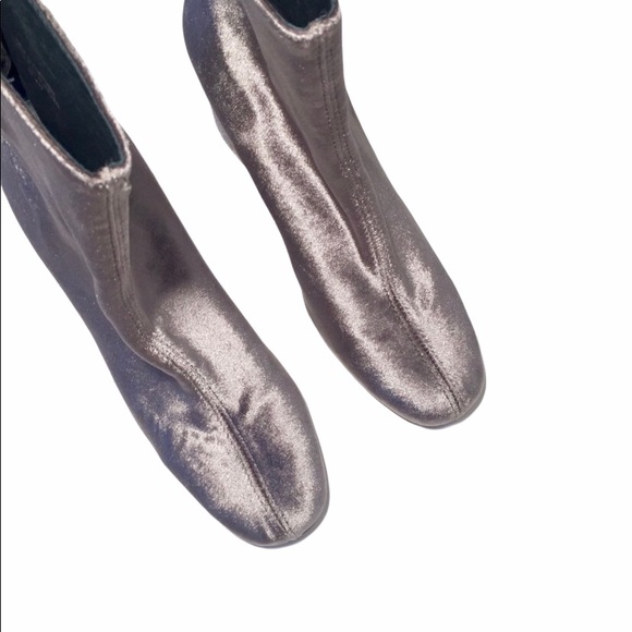 Free People 8 Cecile Velvet Gray Ankle Booties - Picture 4 of 9